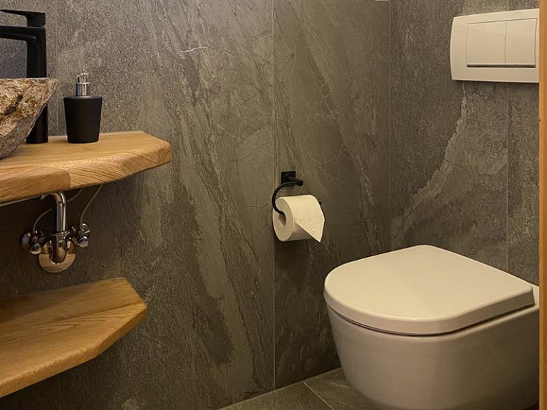 Badezimmer für 2 bzw. 6 Personen
