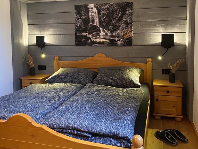 Schlafzimmer für 2 bzw. 6 Personen
